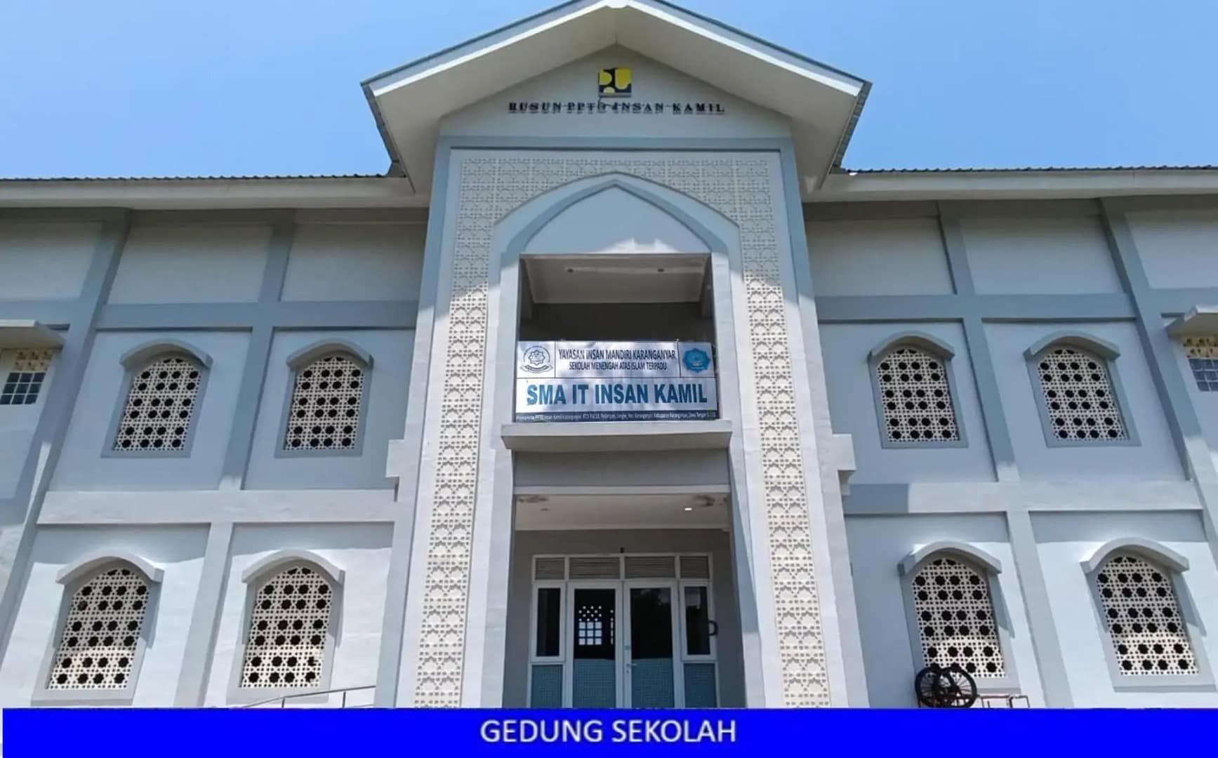 Gedung Sekolah 03