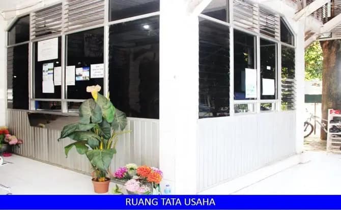 Ruang Tata Usaha 01